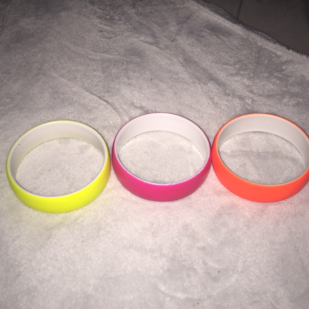 I am selling a neon bracelet trio.